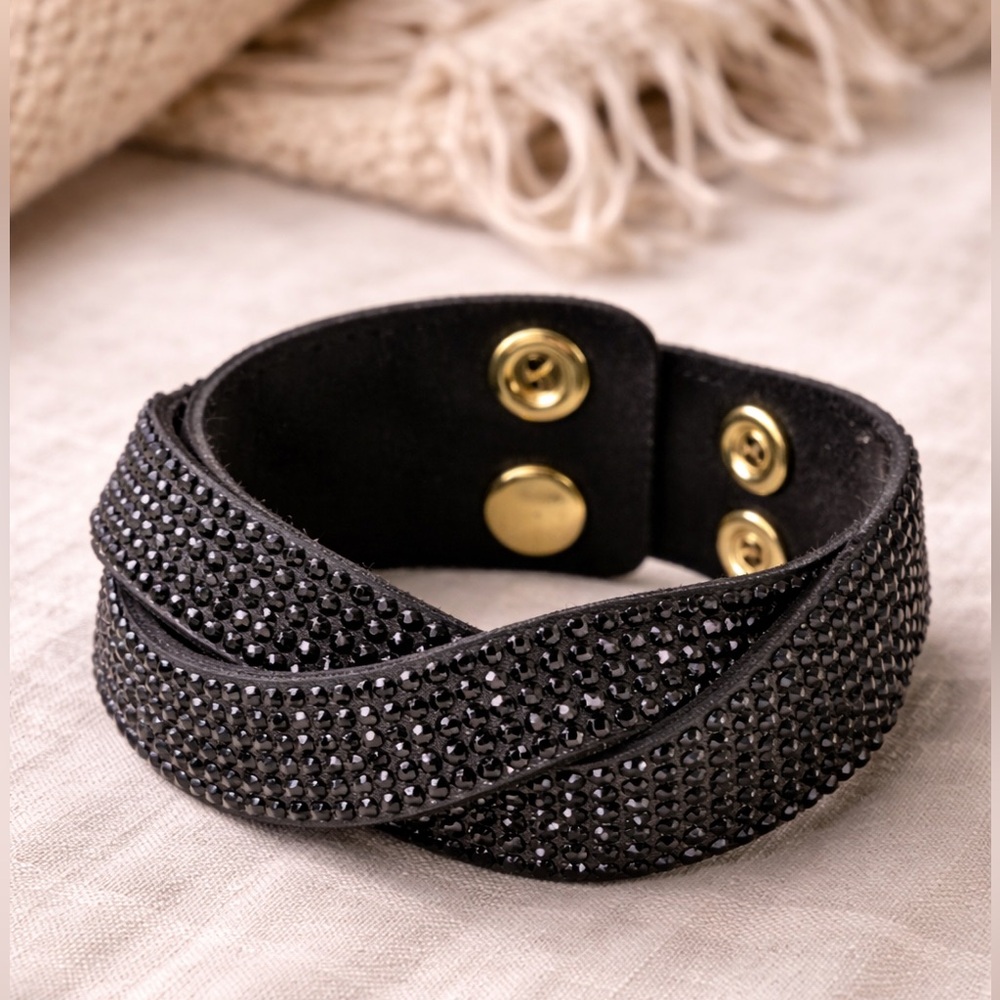 Braided Black Sparkling Bracelet